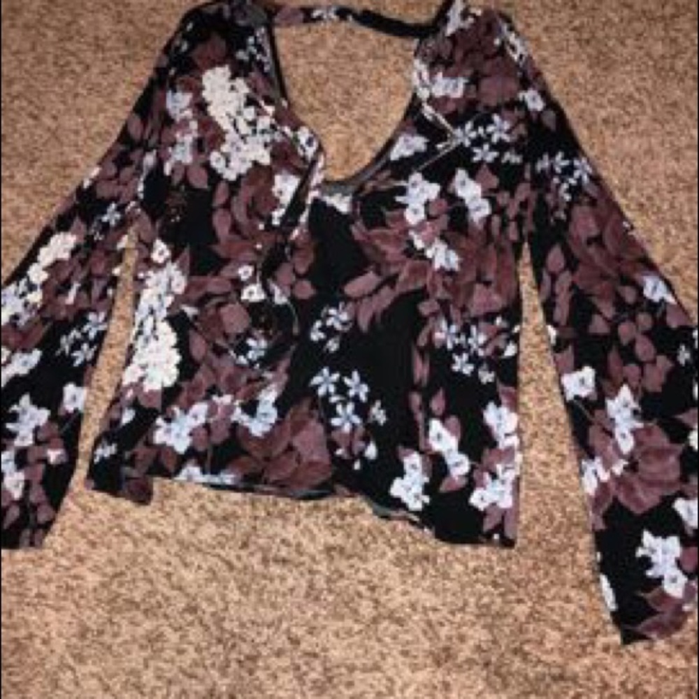 TIE TOP